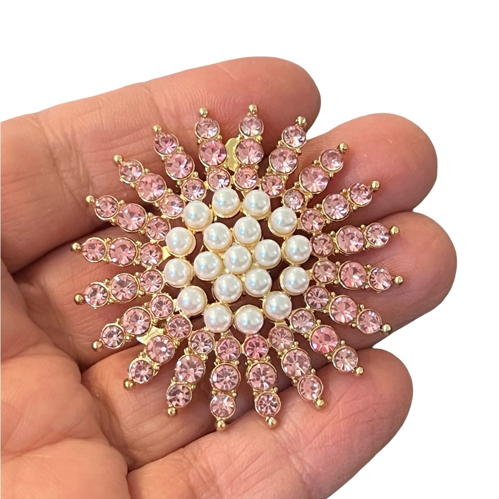 Elegant Pink Crystal and Pearl Sunburst Brooch